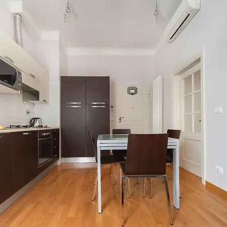 Ur-nest Marconi Apartman *