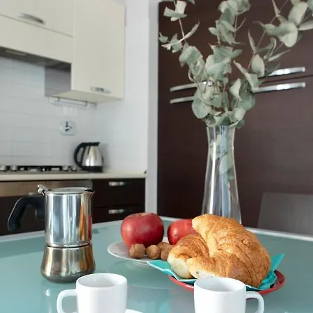 Ur-nest Marconi بولونيا