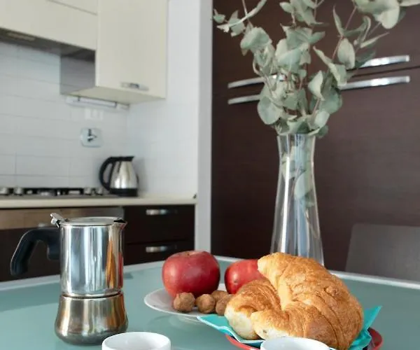Ur-nest Marconi بولونيا